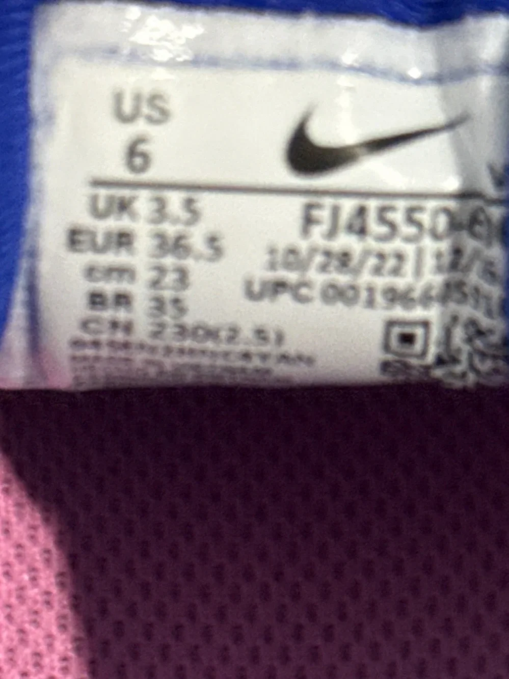 Nike Women’s Air Vapor Max Plus Sneakers  Cotton Candy Rainbow Color Way, Size 6